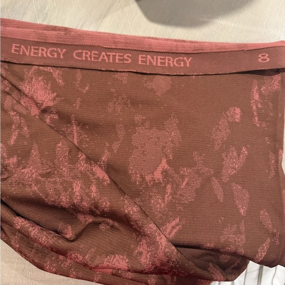 Lululemon Athletica Pink Fitted Muscle Tee - Picture 6 of 6